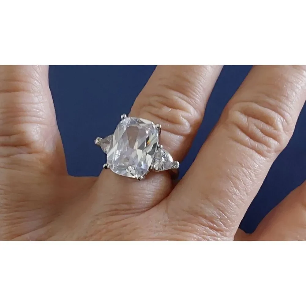 Gorgeous 10 Carat Elongated Cushion & Trillion Cut Bridal/Engagement Ring Sz 8
